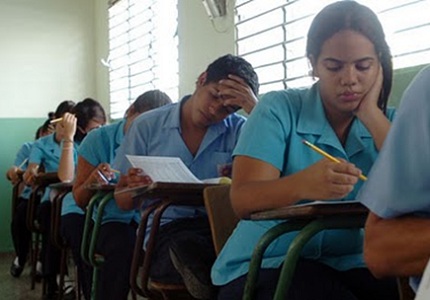 Educación suspención reactivan docencia tormenta Erika docencia en RD