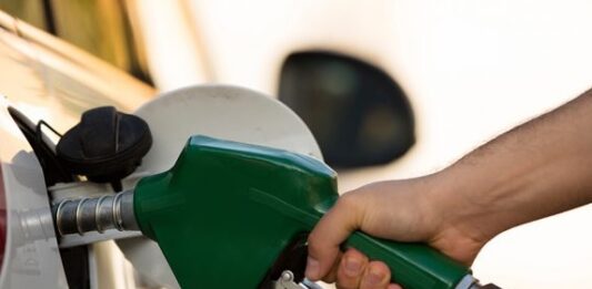 Precios de combustibles siguen invariables y te contamos el porqué