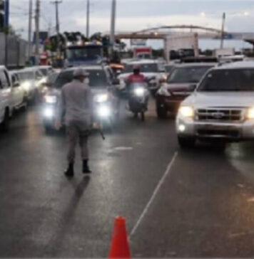 Advierte agentes y militares no deben pedir Tarjeta de Vacunación en vías públicas