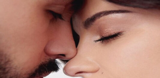 Maite Perroni y Andrés Tovar se dan la oportunidad a pesar de la intriga